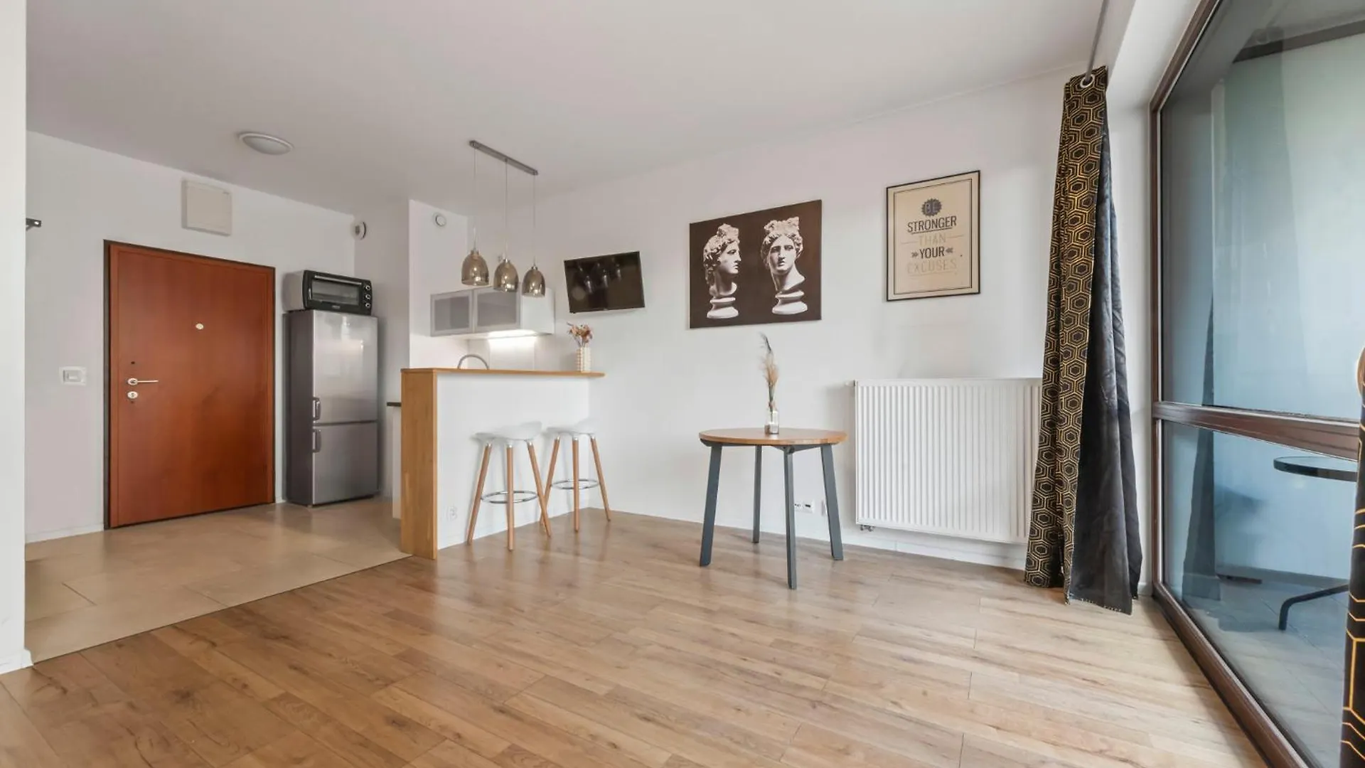 Διαμέρισμα Lovely Studio. Good Location. Βαρσοβία