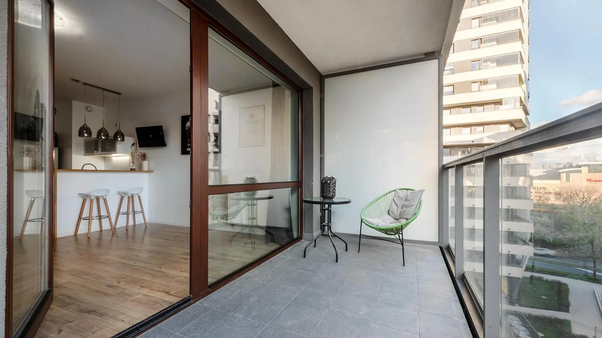 Lovely Studio. Good Location. Βαρσοβία Πολωνία