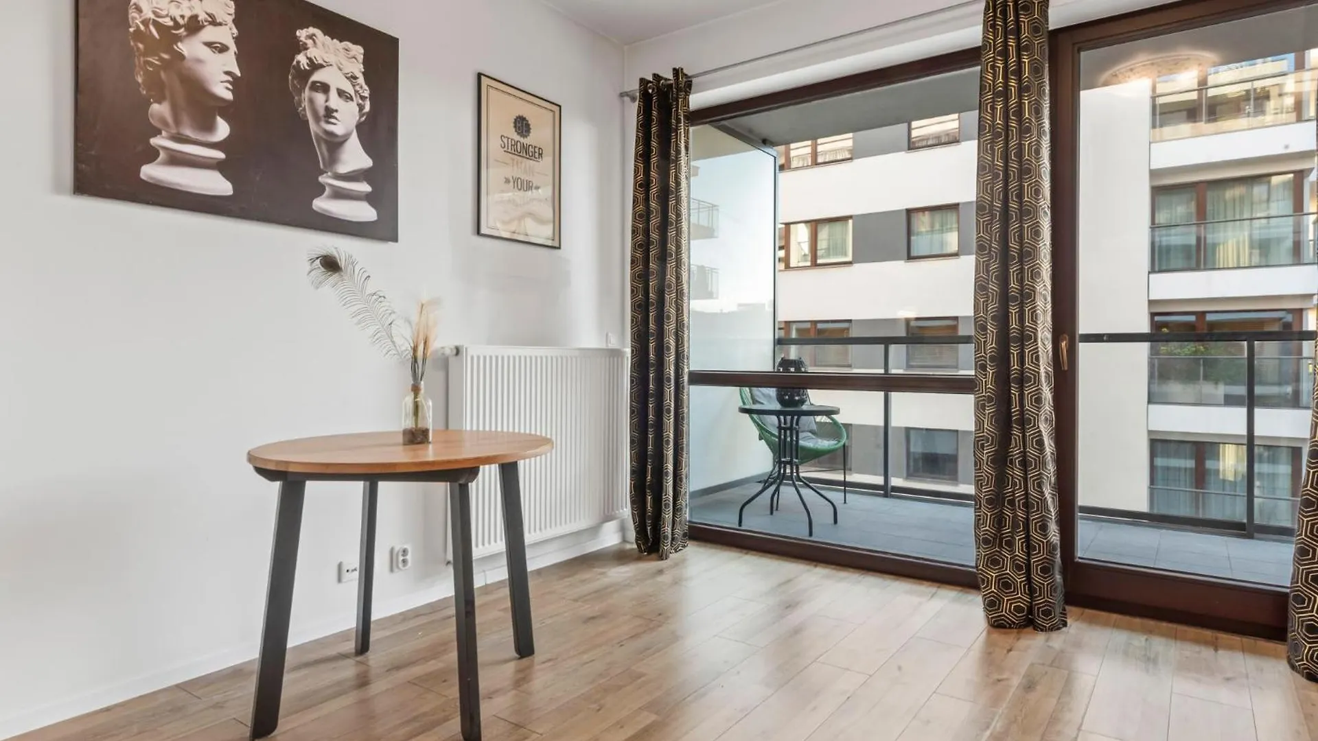 Lovely Studio. Good Location. Βαρσοβία Πολωνία